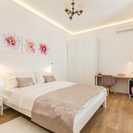 Maniva Old Town Luxury Rooms - Prime Spot By Riva Promenade Split Dış mekan fotoğraf