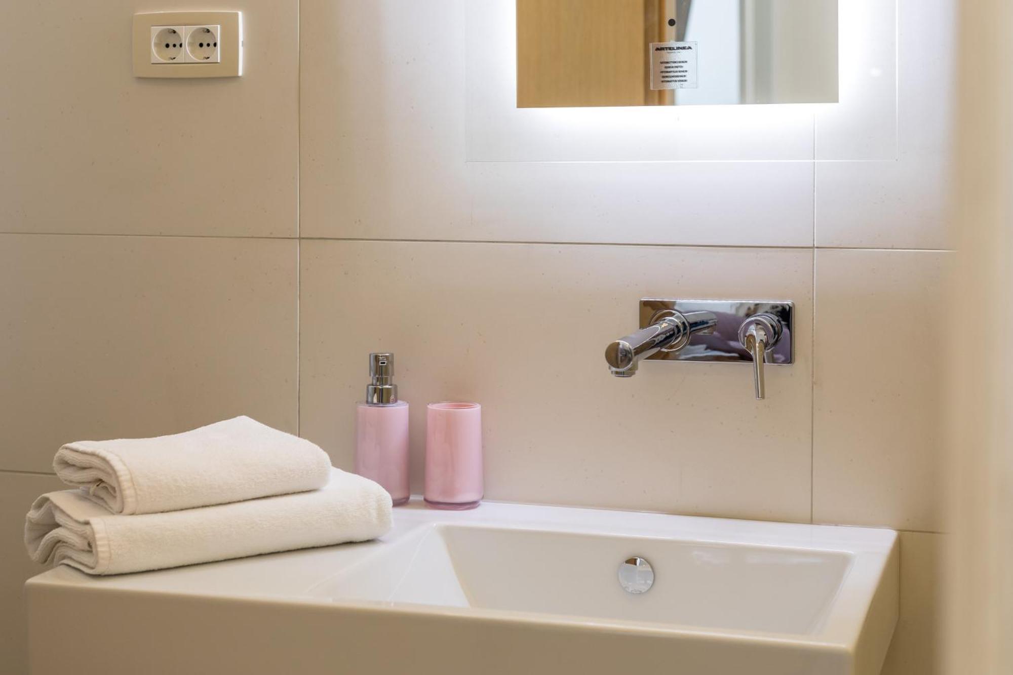 Maniva Old Town Luxury Rooms - Prime Spot By Riva Promenade Split Dış mekan fotoğraf
