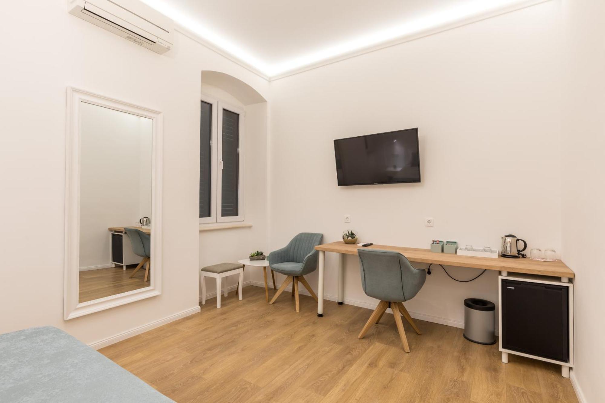 Maniva Old Town Luxury Rooms - Prime Spot By Riva Promenade Split Dış mekan fotoğraf